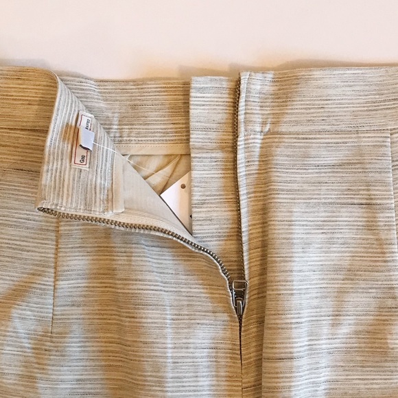 Gap Skirt - Picture 2 of 6